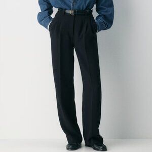 Aritzia The Effortless Pant - Crepette - Size 10